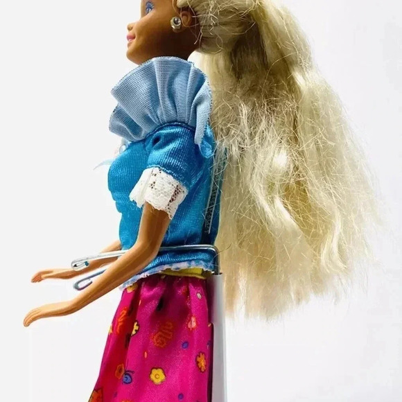 MATTEL BARBIE Doll Long Blond Hair Blue Eyes Top & Skirt 12"Tall Used - Picture 6 of 11
